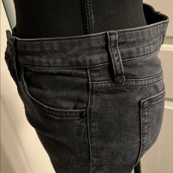 Joe’s Jeans - Black Skinny Jeans - Picture 4 of 8